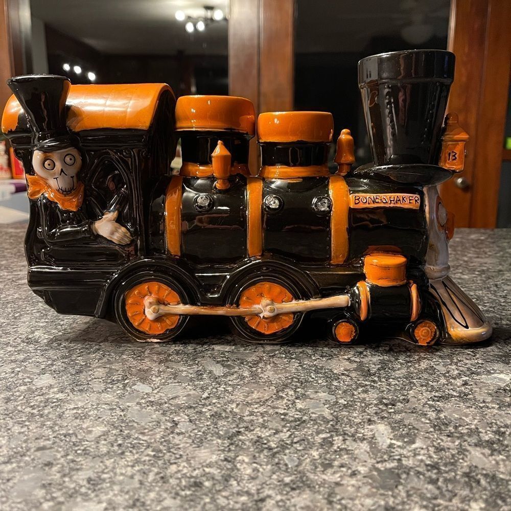 Boney Bunch from Yankee Candle 2013 Boneshaker Train lights up - new - Picture 7 of 9